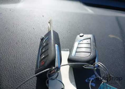 2022 Toyota Camry Le z USA, uszkodzony, nr VIN 4T1C11AKXNU630815